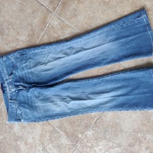Levi 518 super low boot cut jeans